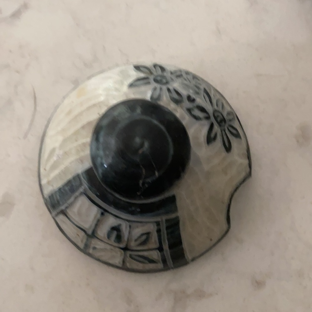 Honey dish.  Local MA potter - Picture 4 of 7